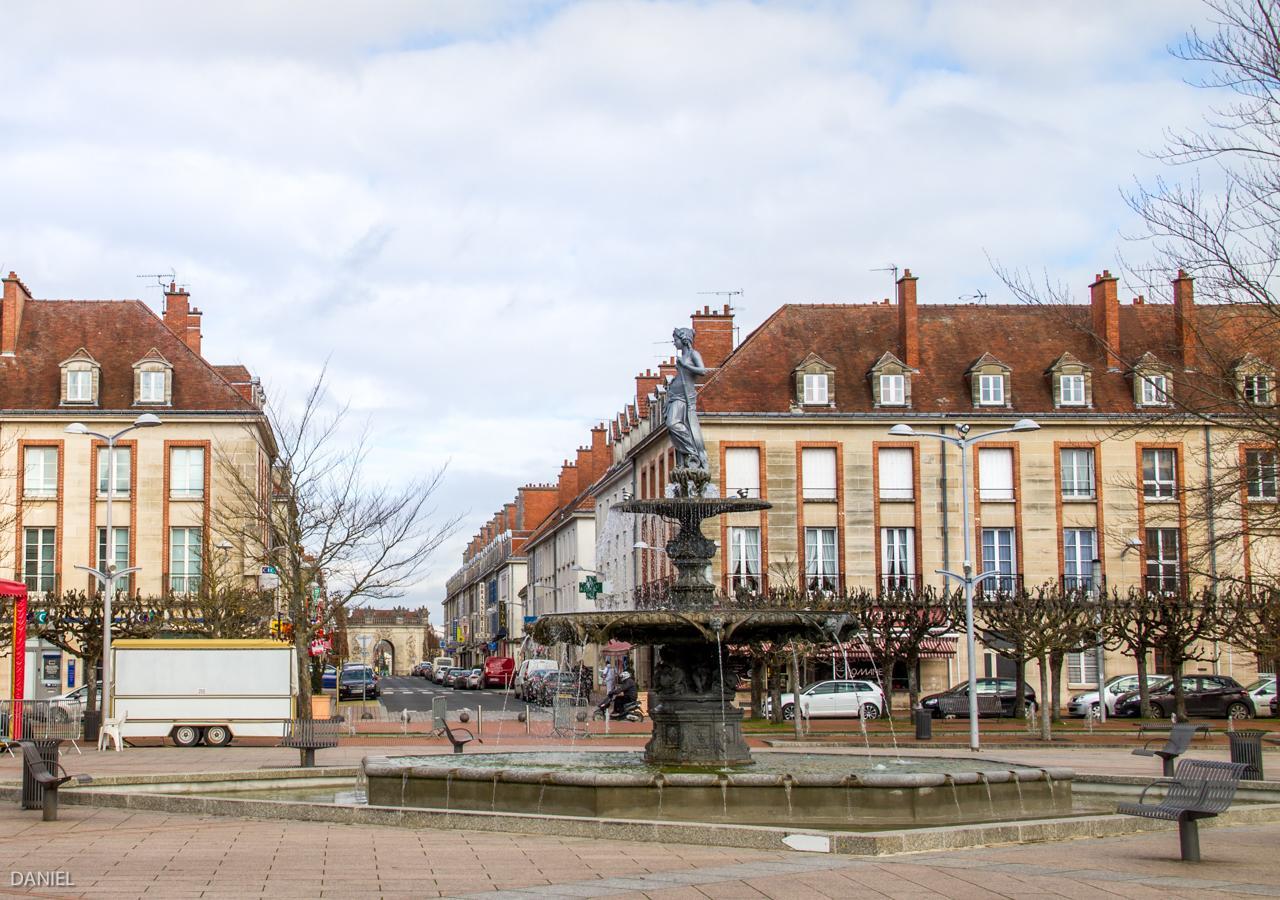 Hotel De La Cloche Vitry-le-François Habitación foto